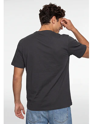 Polera Hombre Frase Bordado Gris