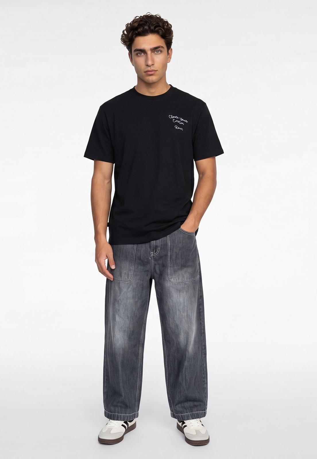 Polera Hombre Frase Bordado Negro 2