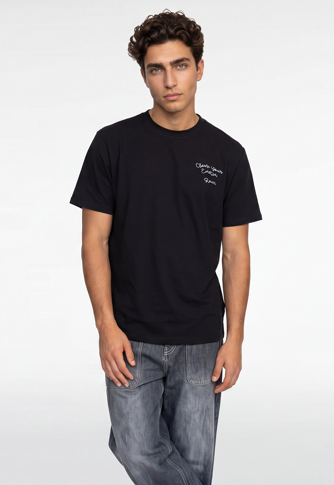 Polera Hombre Frase Bordado Negro 1