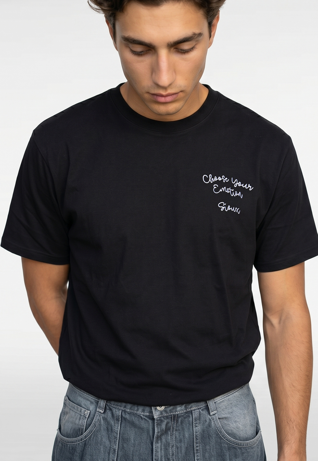 Polera Hombre Frase Bordado Negro 3