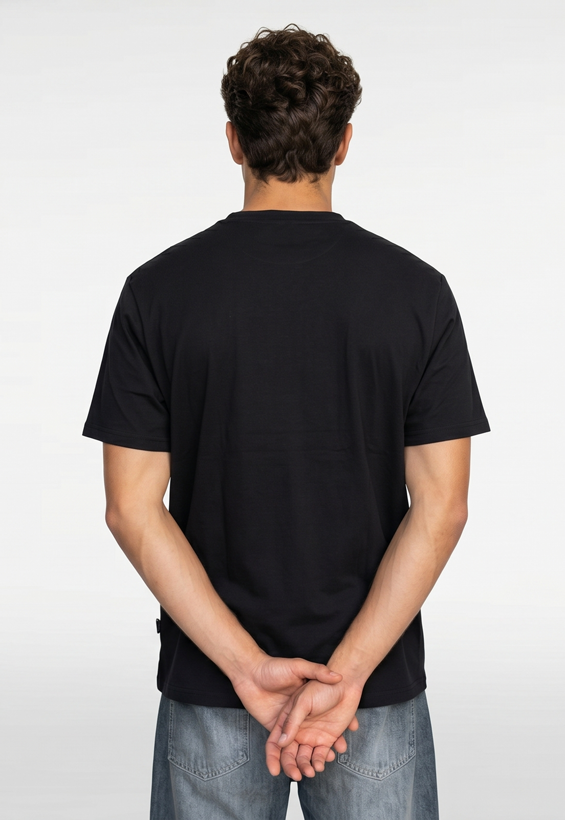 Polera Hombre Frase Bordado Negro 4
