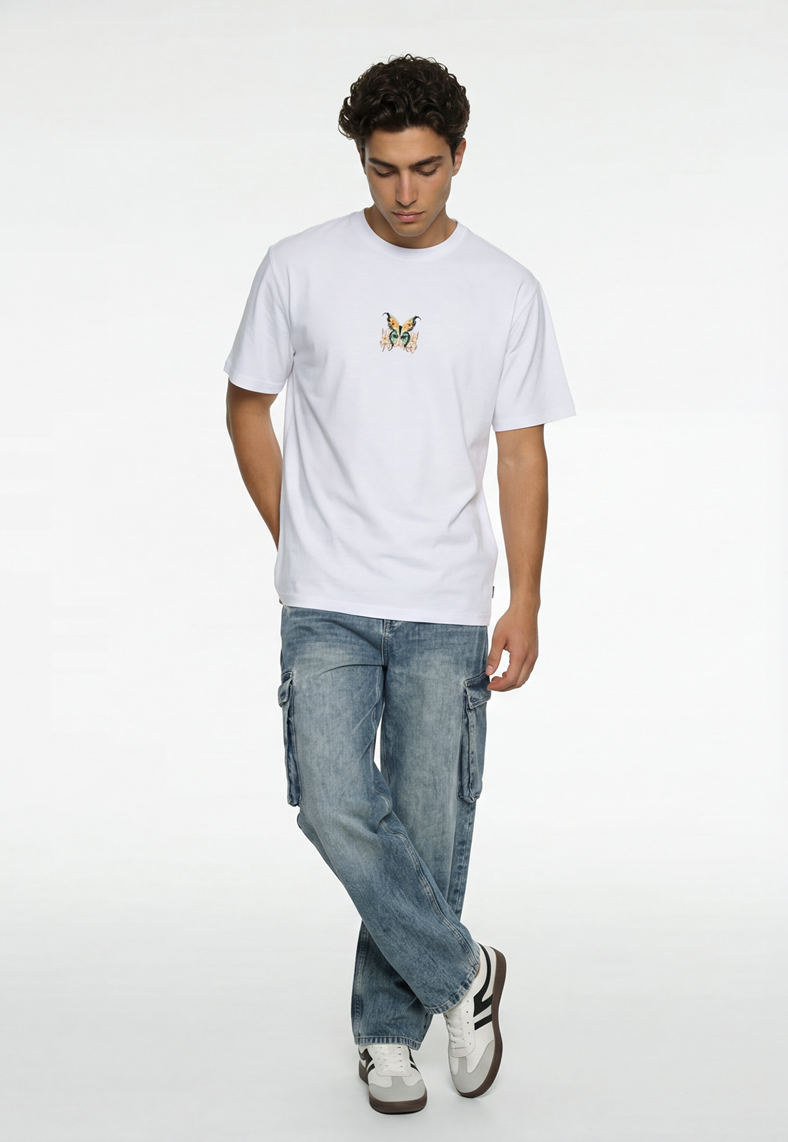 Polera Hombre Print Mariposa Espalda Blanco 2