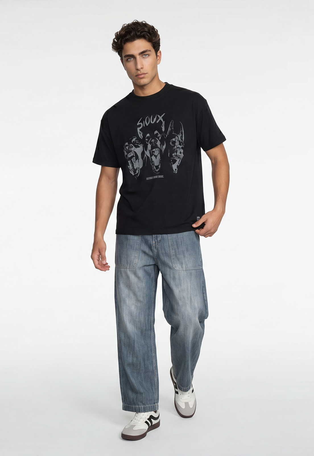 Polera Hombre Boxy Fit Perros Negro 1
