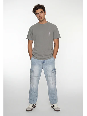 Polera Hombre Letras Rosadas Gris