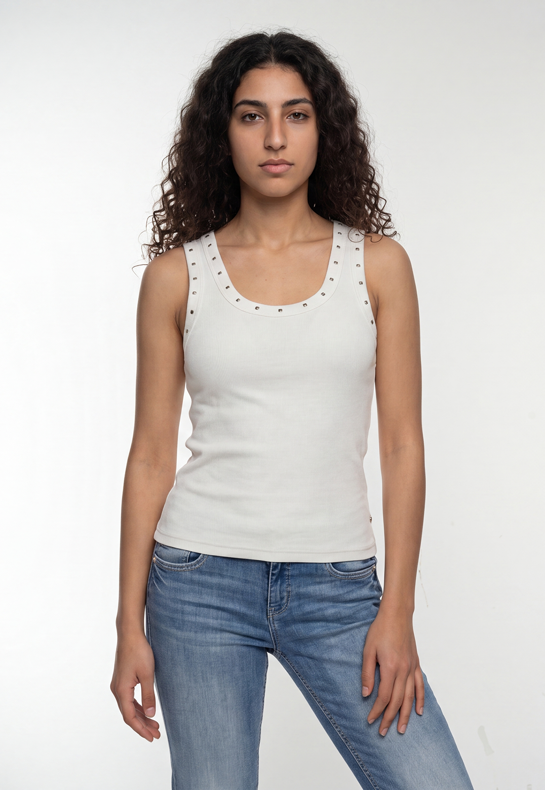 Peto Mujer Rib Tachas Crudo 1