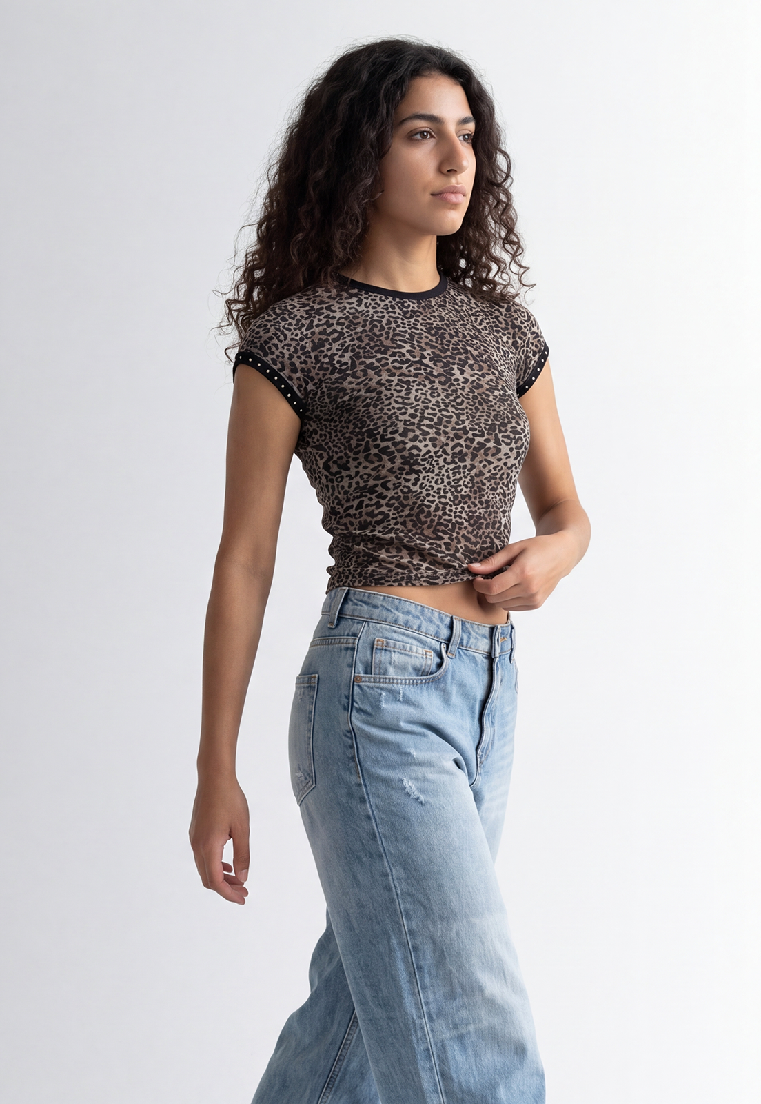 Polera Mujer Leopardo Tachas Beige 1