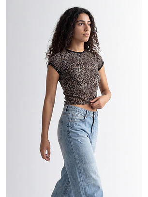 Polera Mujer Leopardo Tachas Beige