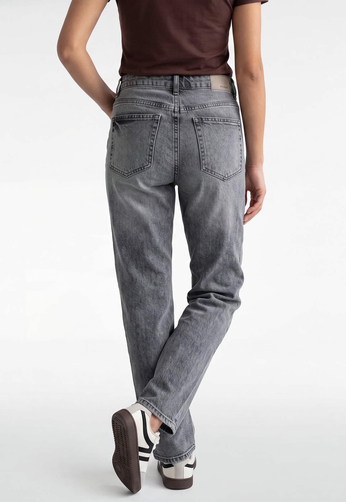 Jeans Mujer Recto Tiro Medio Gris 3