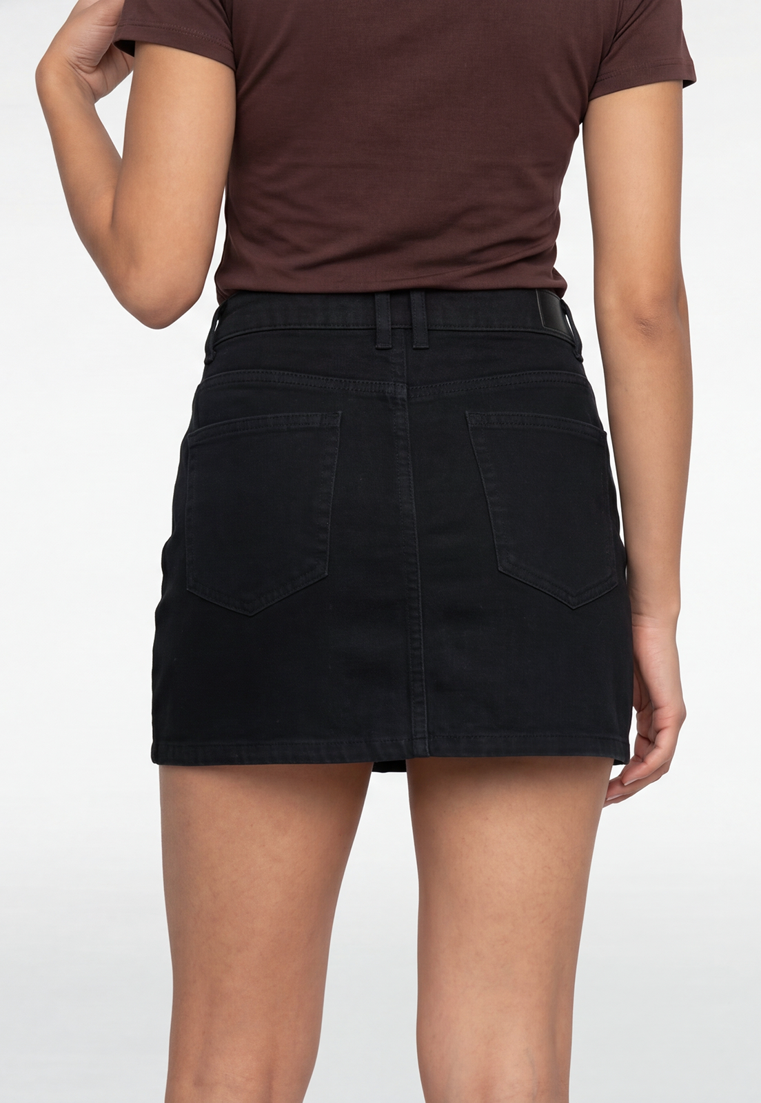 Falda Mujer Tachas Cintura Negro 3