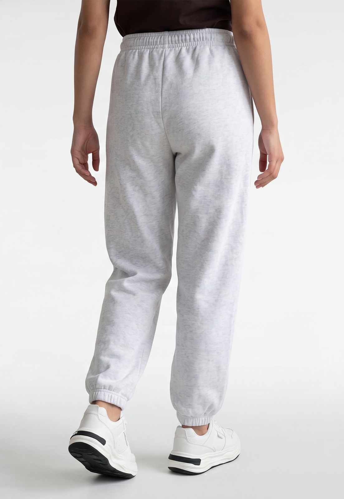 Pantalón Buzo Mujer Balloon Varsity Gris 2