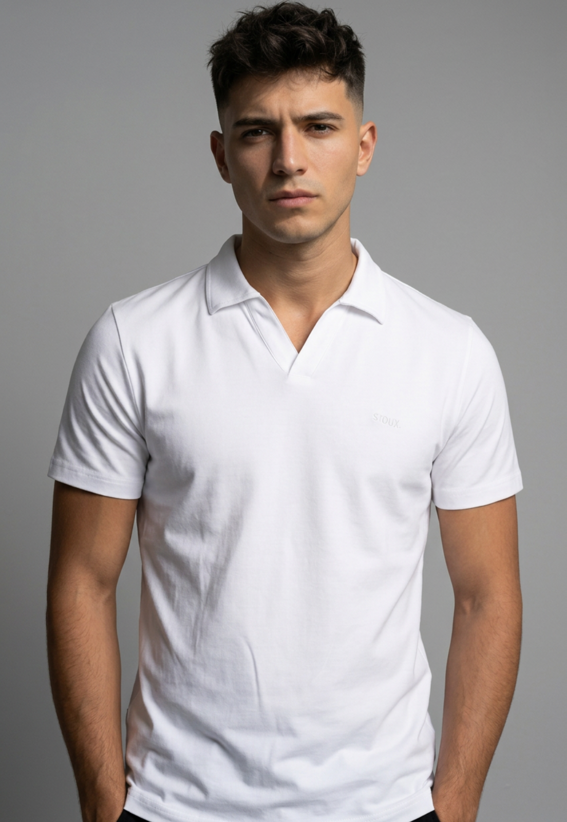 Polera Hombre Piqué Cuello V Blanco 3