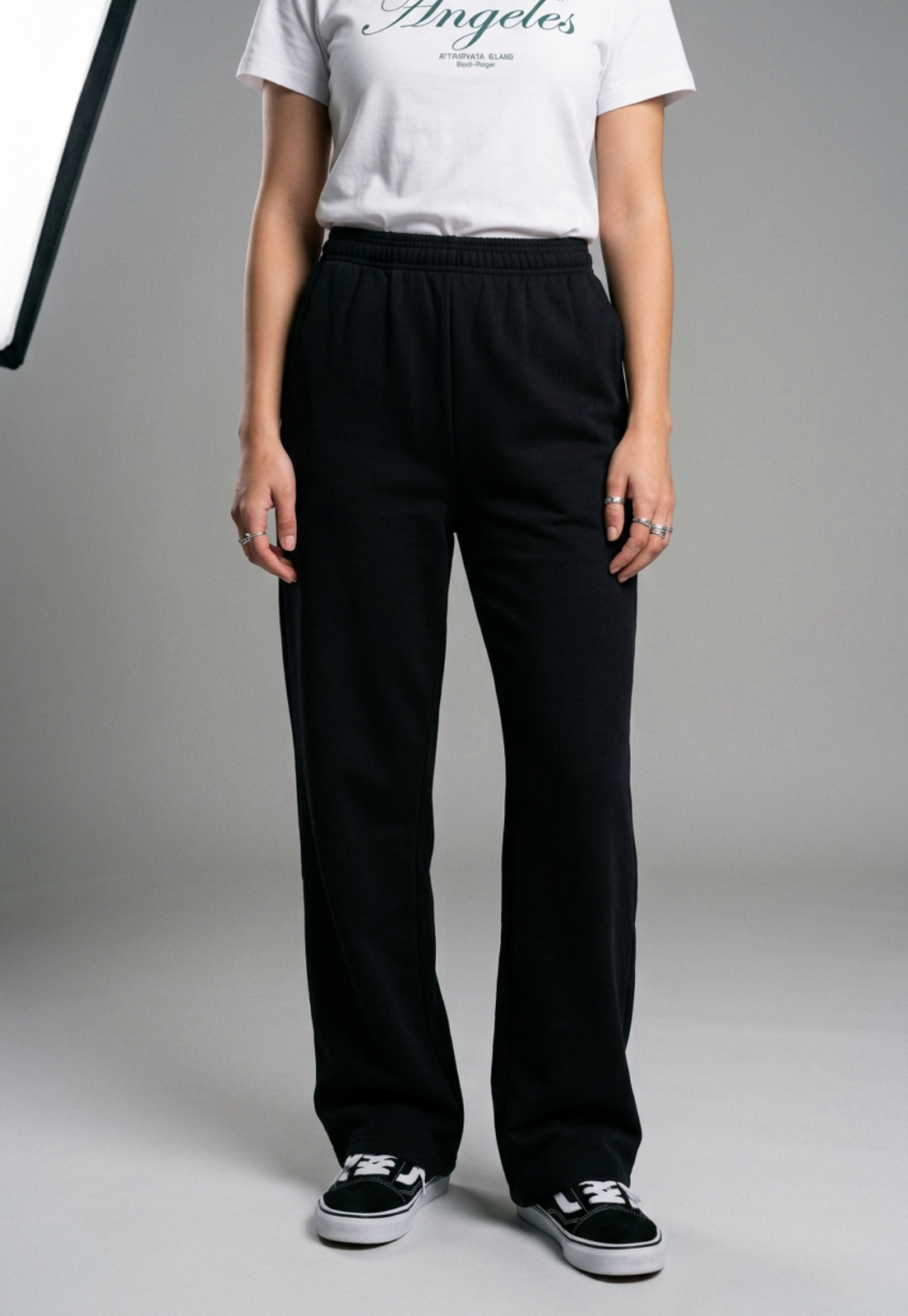 Pantalón Buzo Mujer Extra Baggy Negro 3