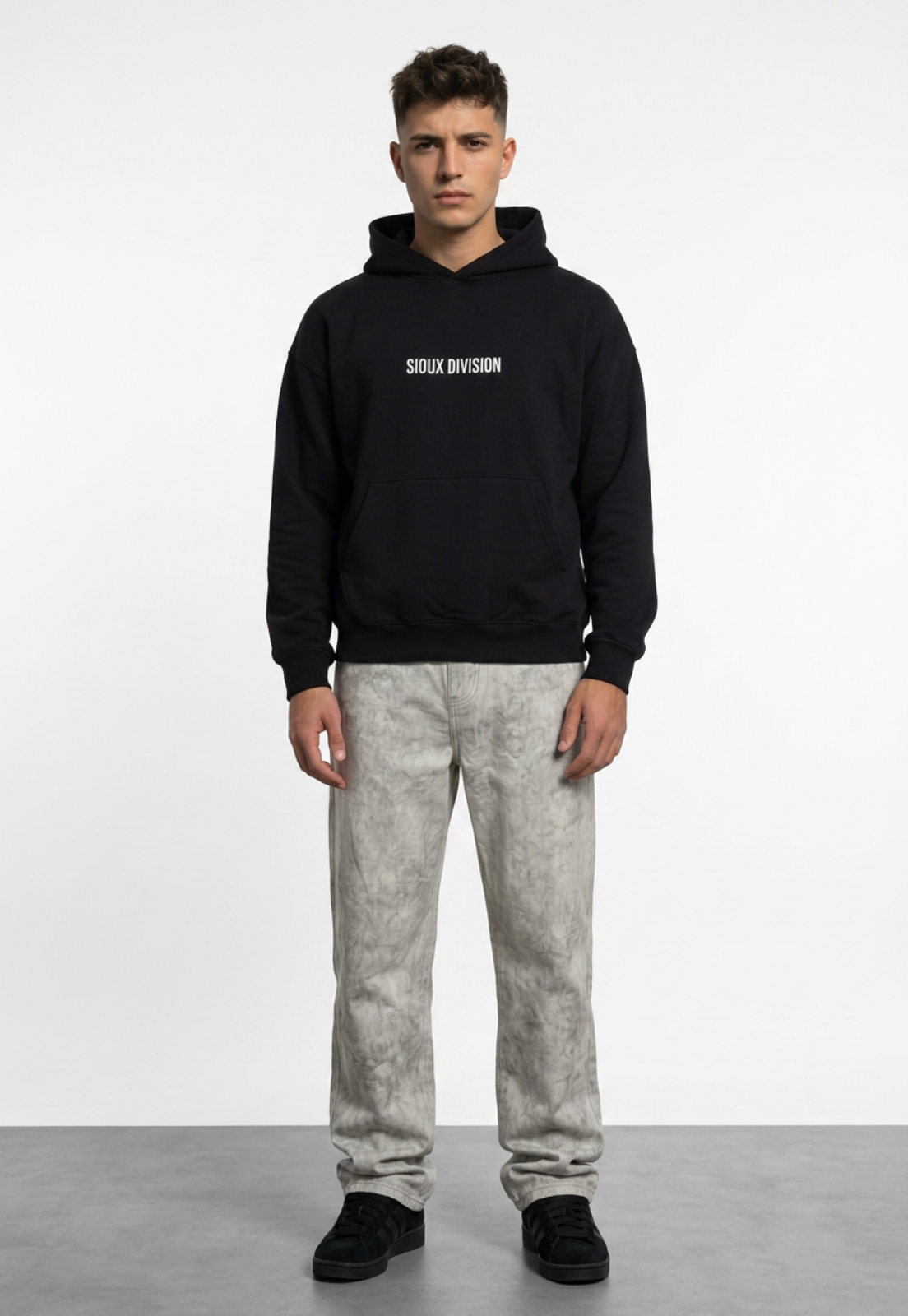Pantalón Hombre Relaxed Camuflado Gris 1