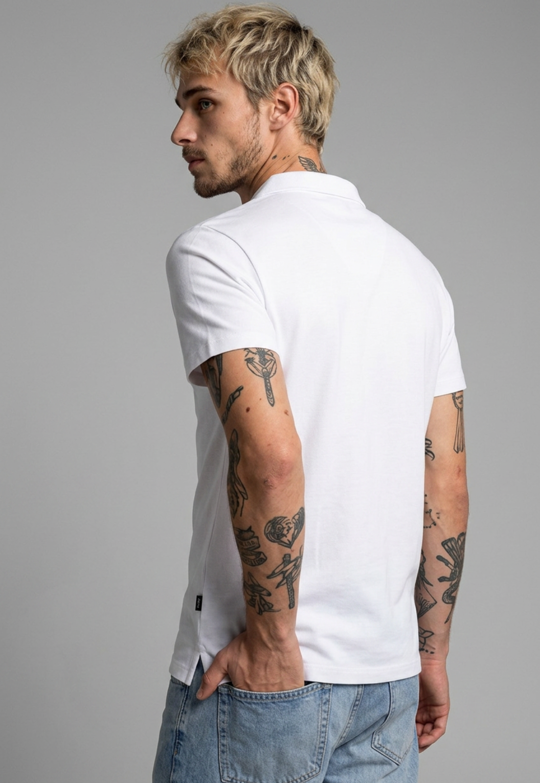 Polera Hombre Piqué Cuello V Blanco 4
