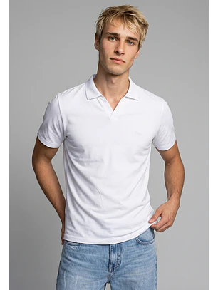 Polera Hombre Piqué Cuello V Blanco