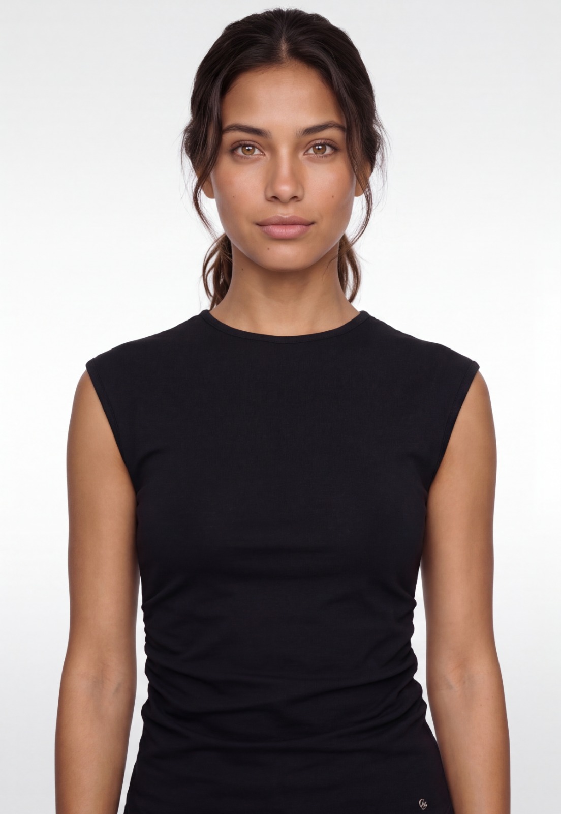Polera Mujer Básica Drapeada Negro 3