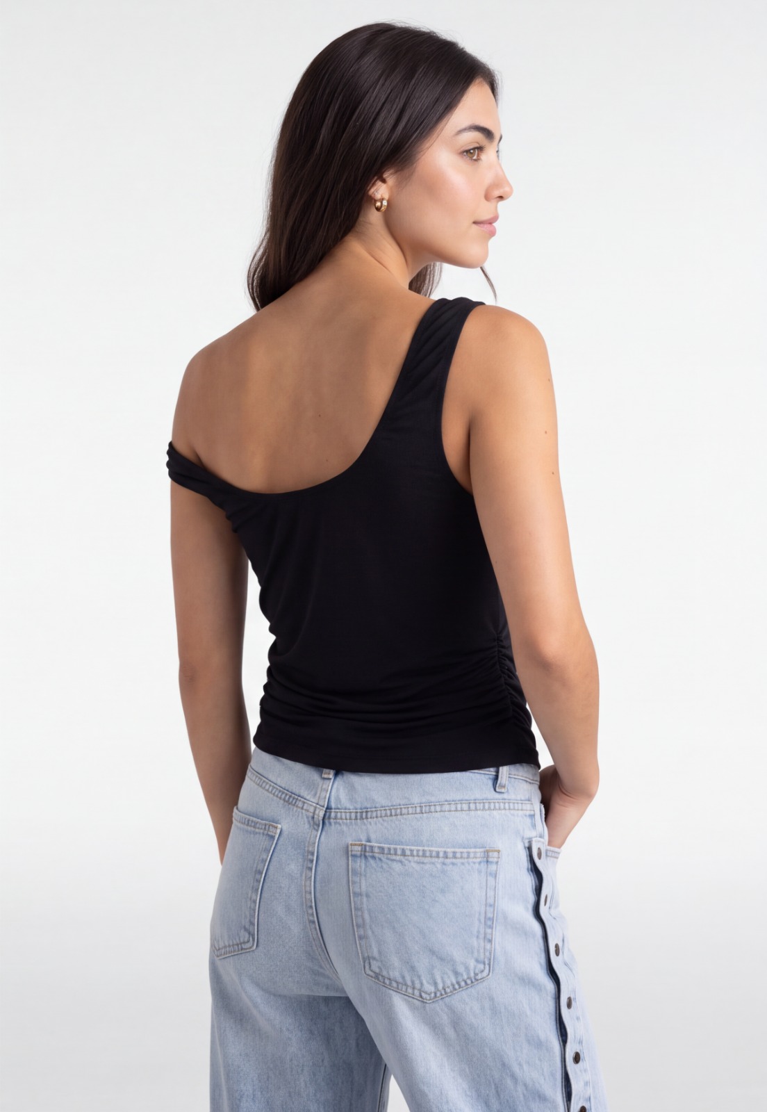 Peto Mujer Asimétrico Hebilla Metálica Negro 2