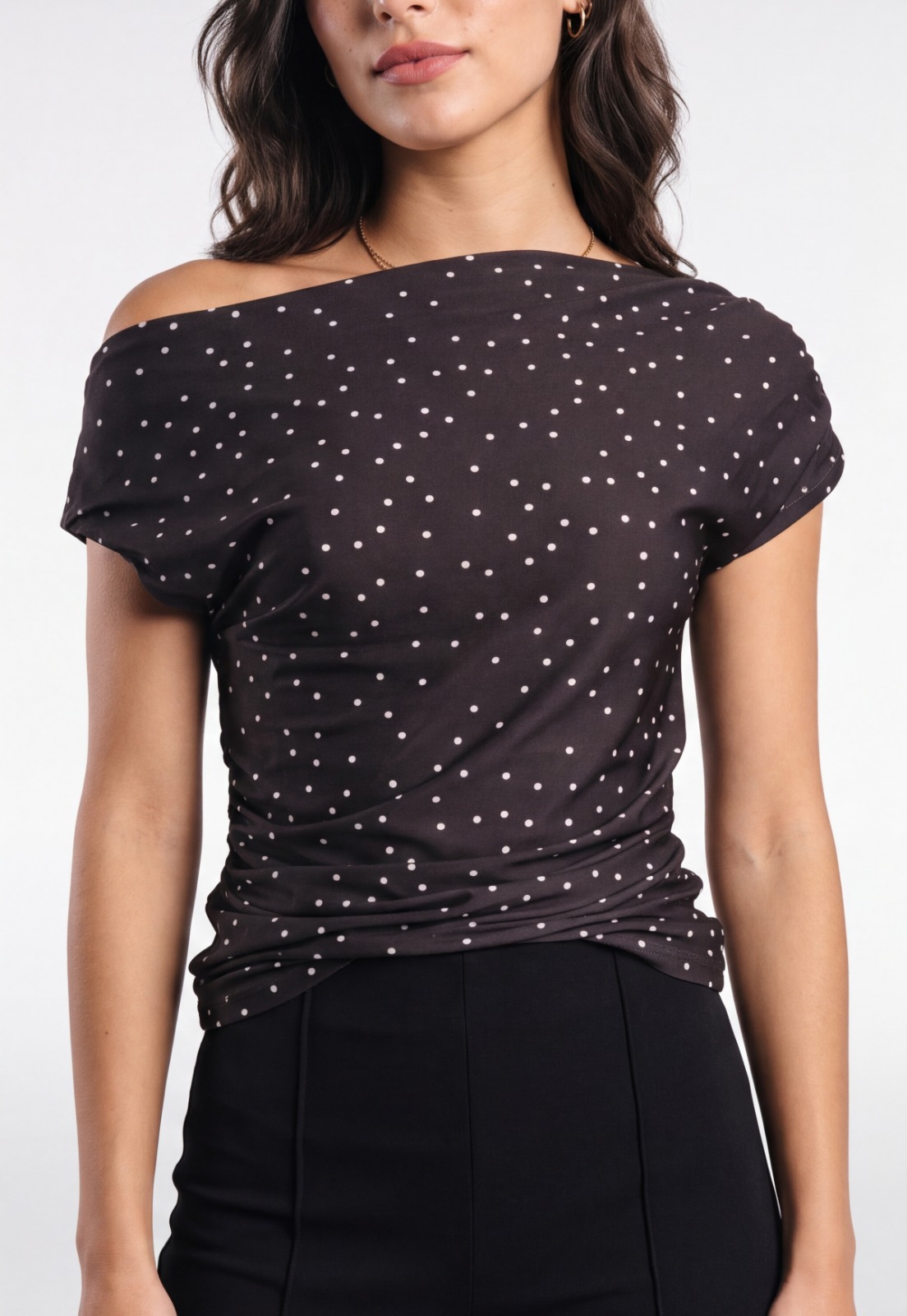 Polera Mujer Drapeada Lunares Café 3