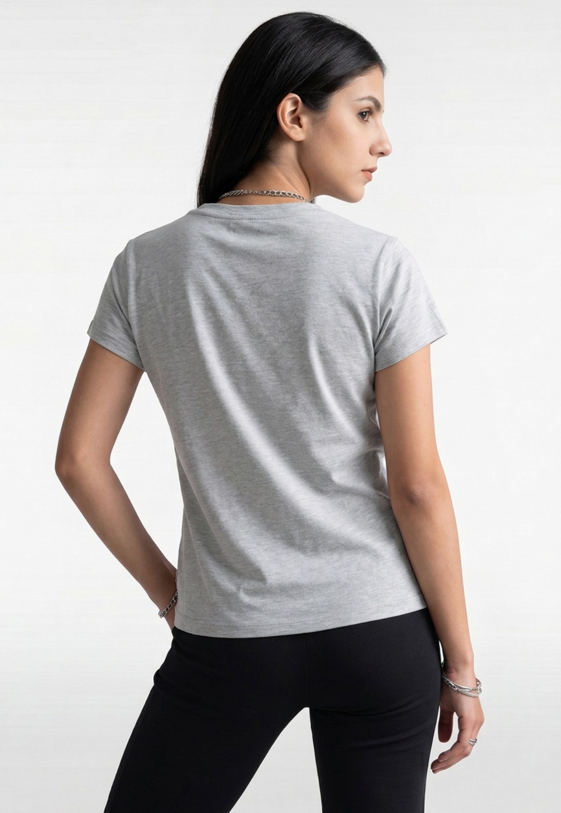 Polera Mujer Basic Cuello Redondo Gris 2