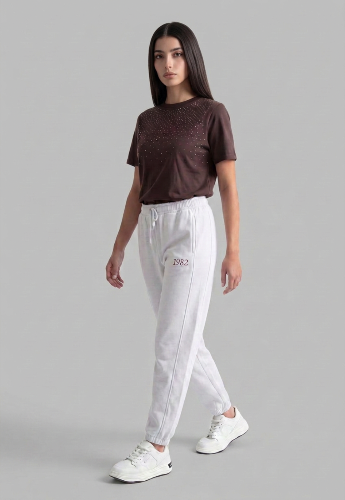 Pantalón Buzo Mujer Balloon Varsity Gris 4