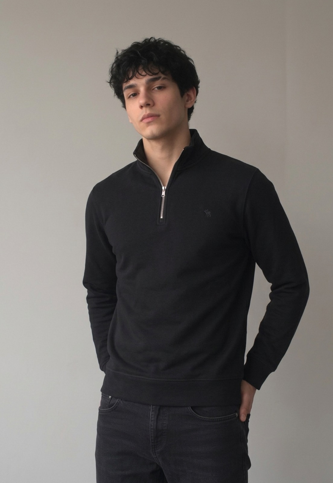 Polerón Hombre Cierre Negro Office Casual 1