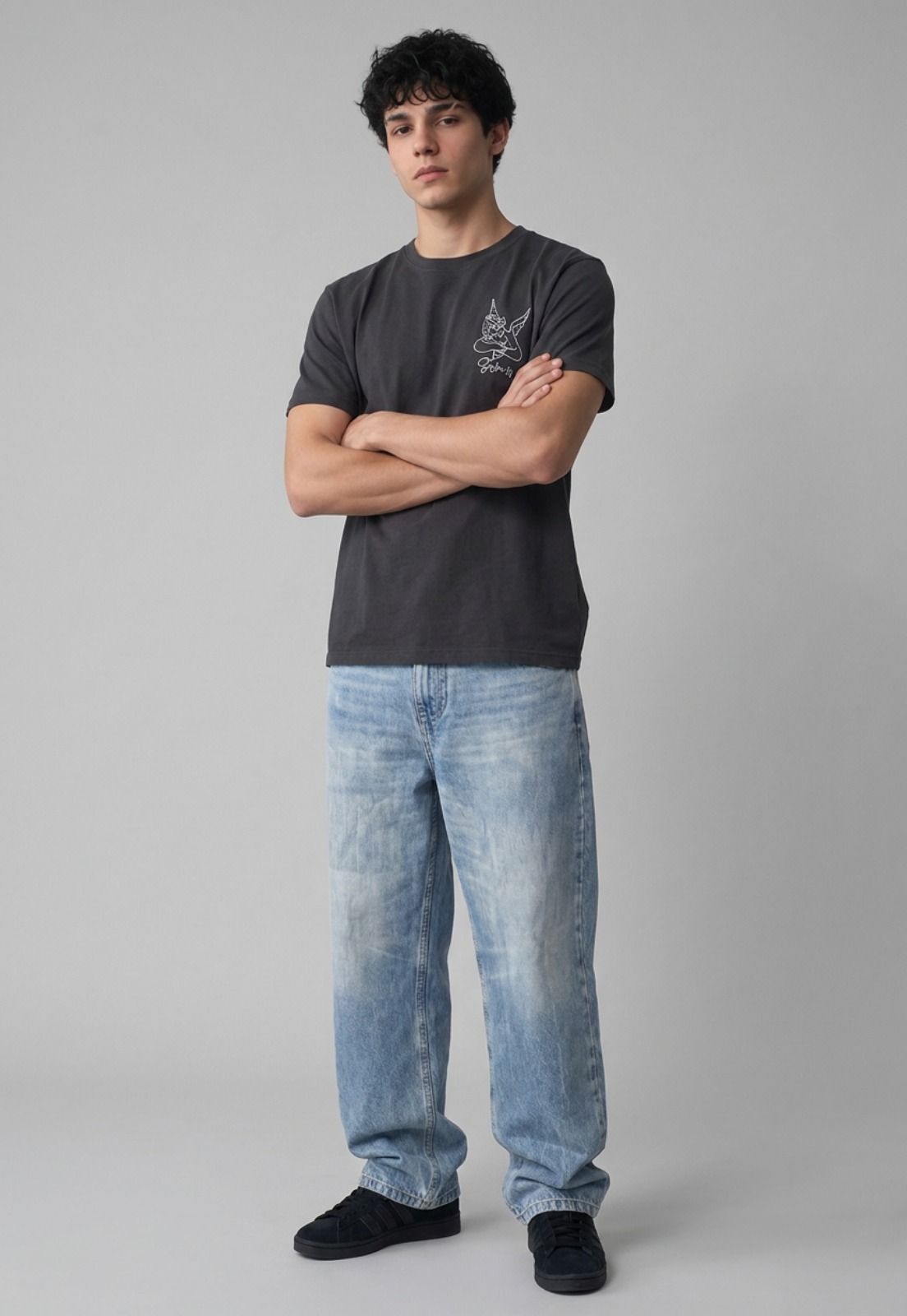Polera Hombre Frase Bordado Gris 4