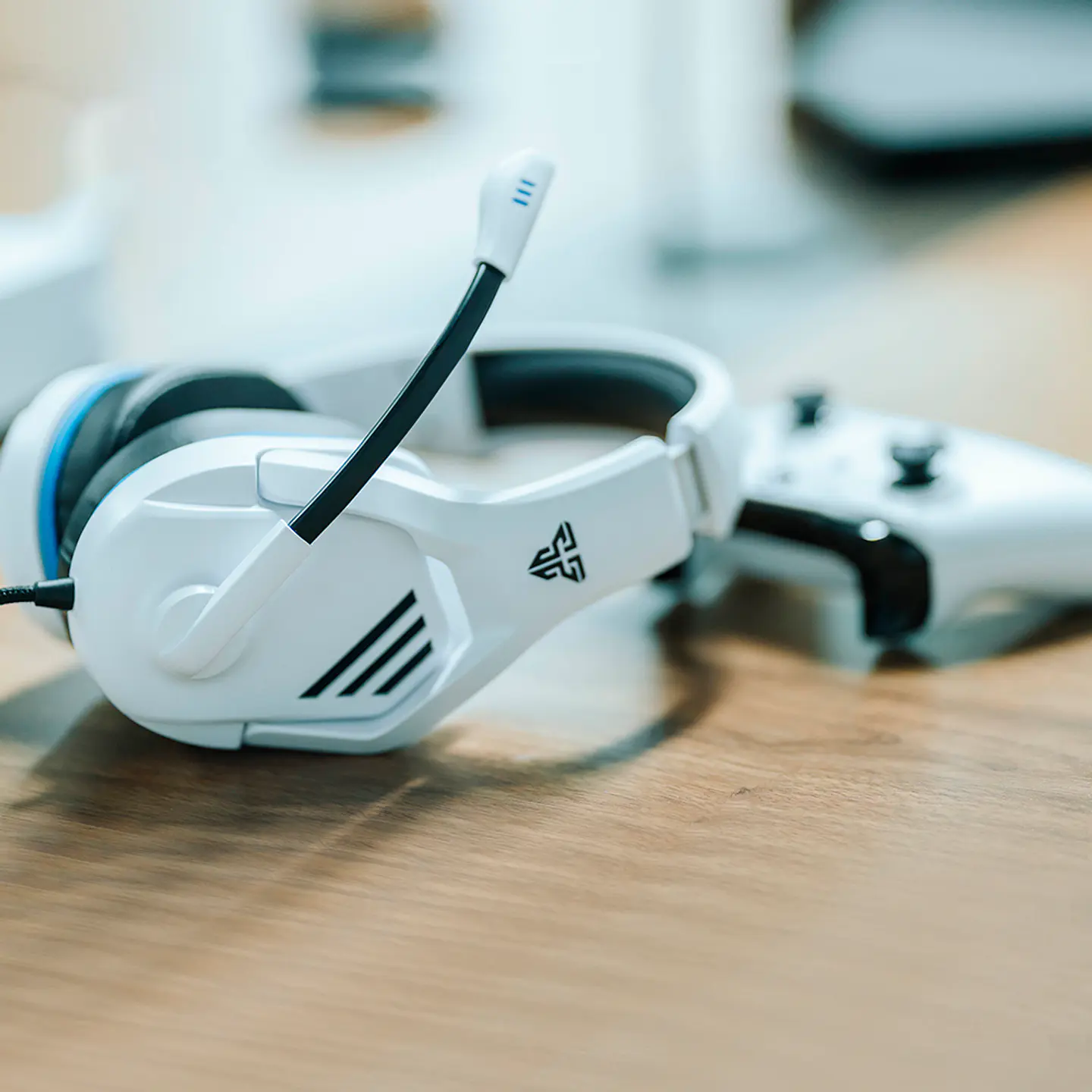 Audífono Gamer Fantech Valor MH86 Blanco conexión jack 3.5m 7