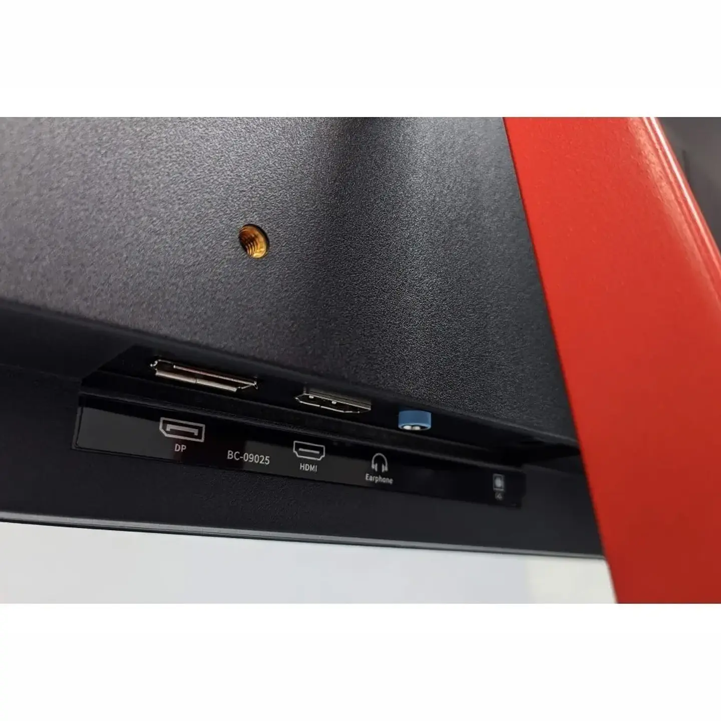 Monitor Gamer Riotoro Stingray RX24 de 24