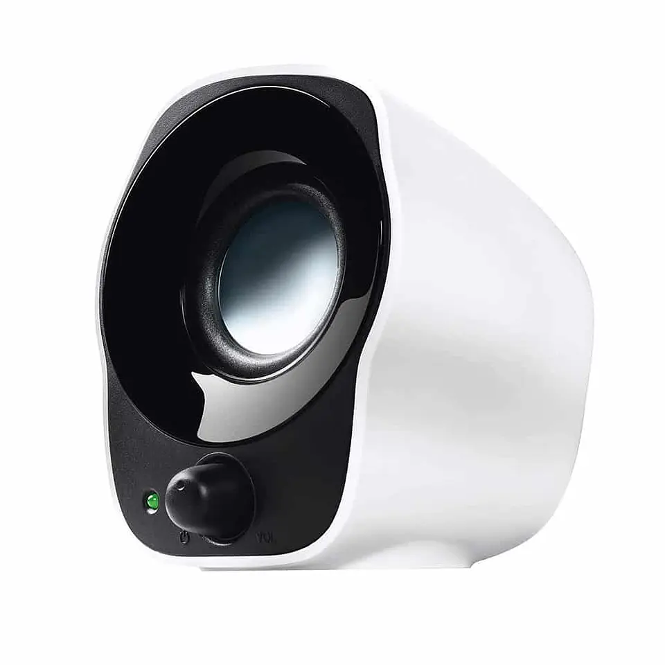 Parlantes Multimedia Estéreo Logitech Z120, Auxiliar 3.5 + USB 4