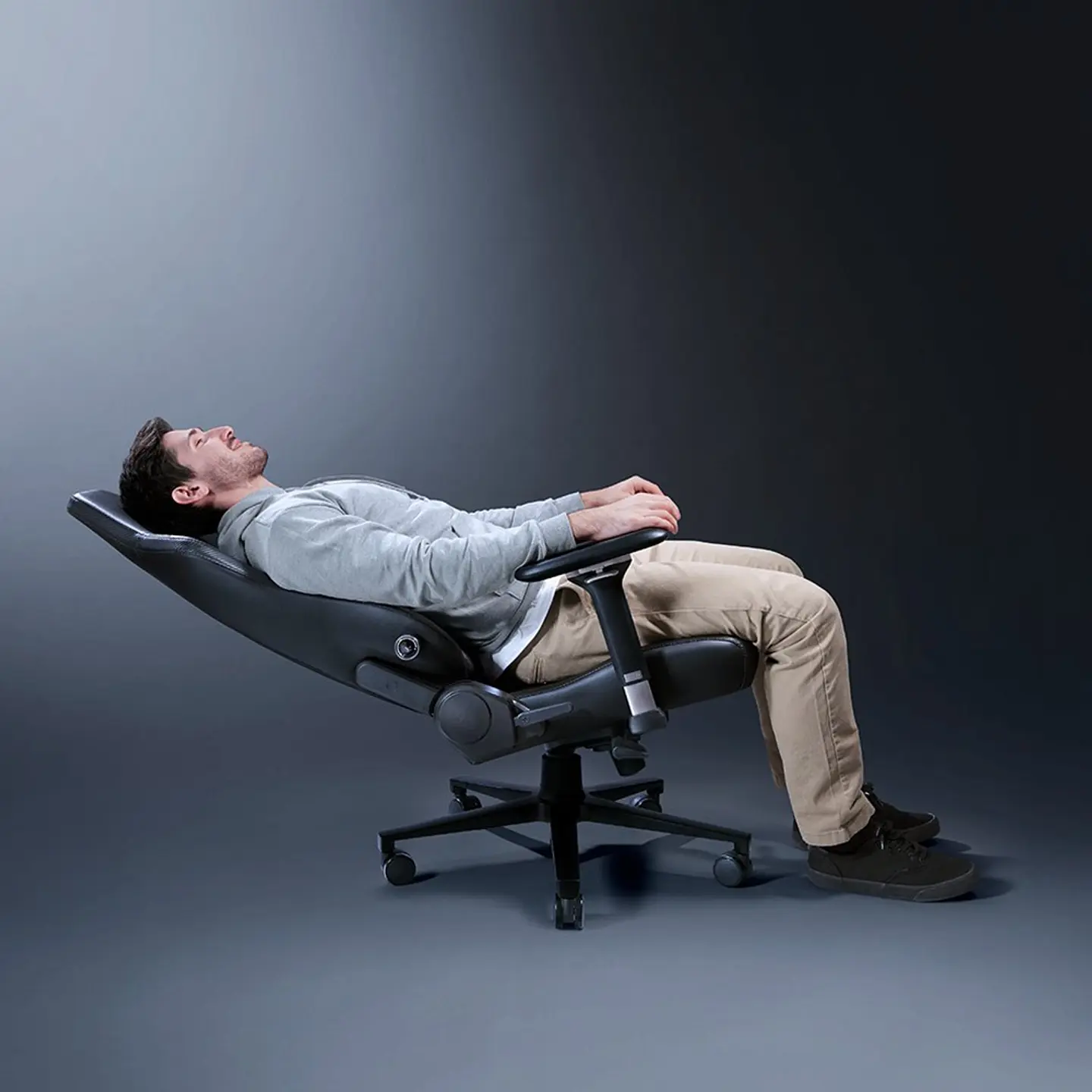 Silla Gamer Razer Iskur V2 Black, soporte Lumbar, Brazos 4D 4