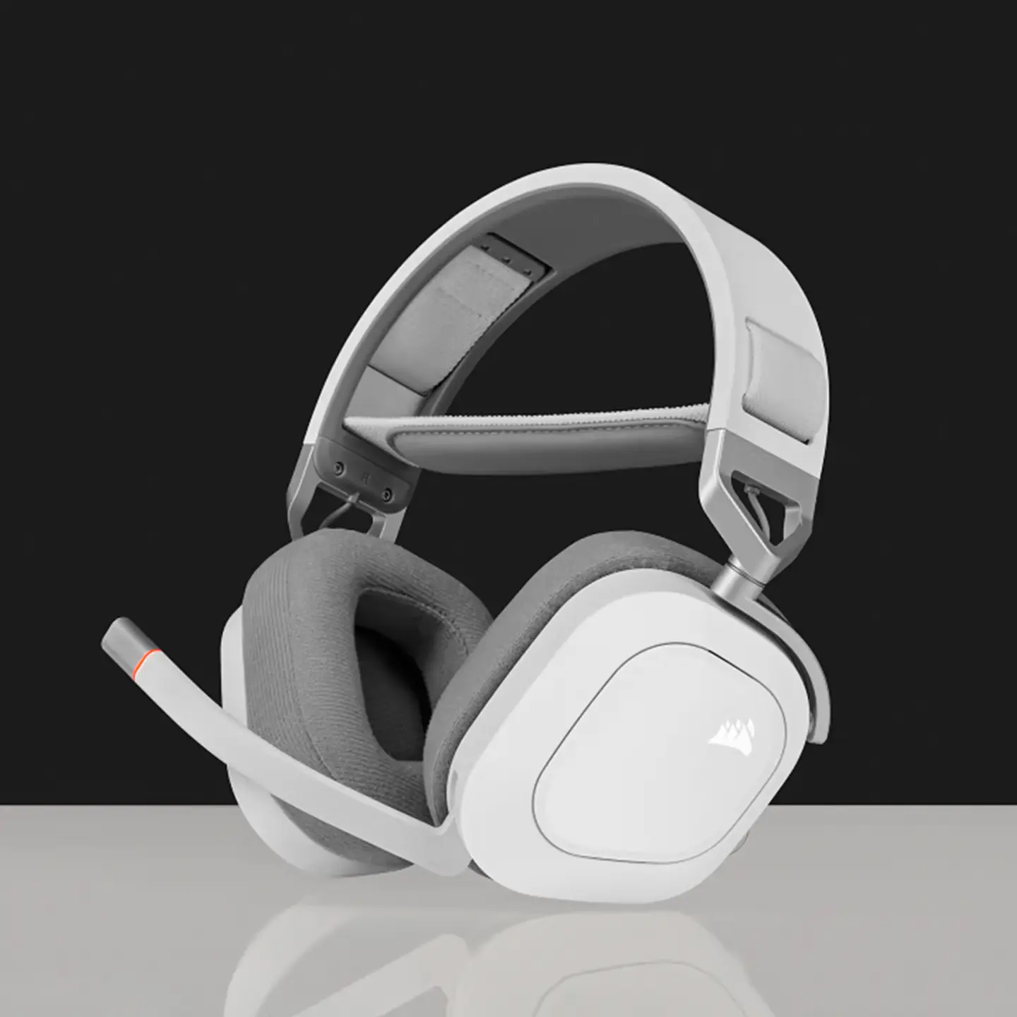 Audífonos Wireless Premium Gamer Corsair HS80 RGB, Blanco 6