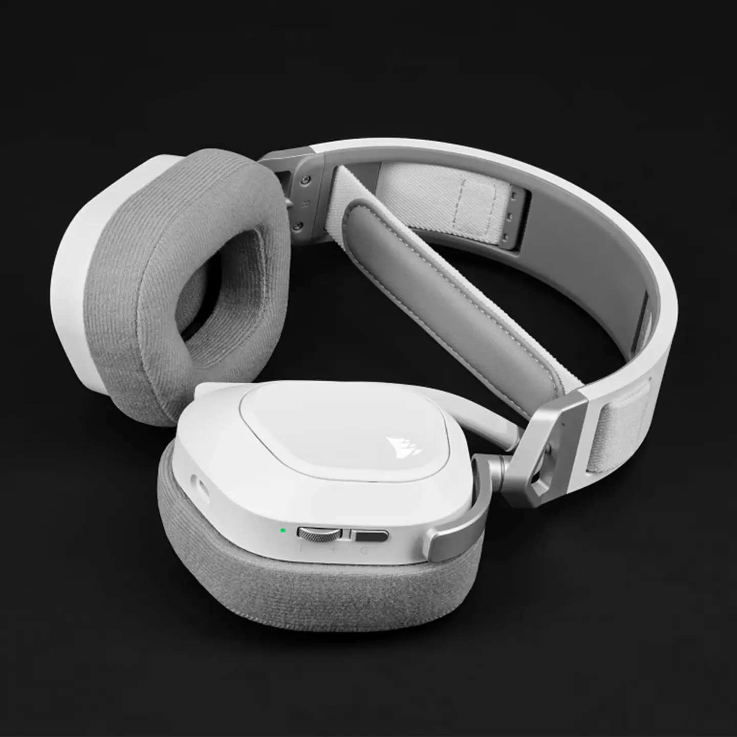 Audífonos Wireless Premium Gamer Corsair HS80 RGB, Blanco 7