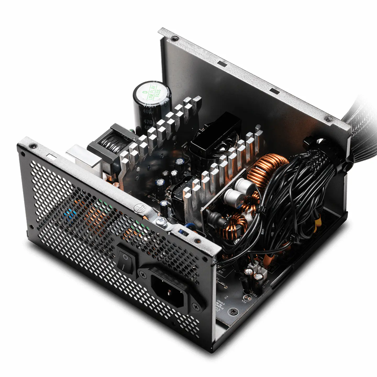 Fuente de Poder XPG Pylon, 450W, Certificada 80+ Plus Bronze, No modular 4
