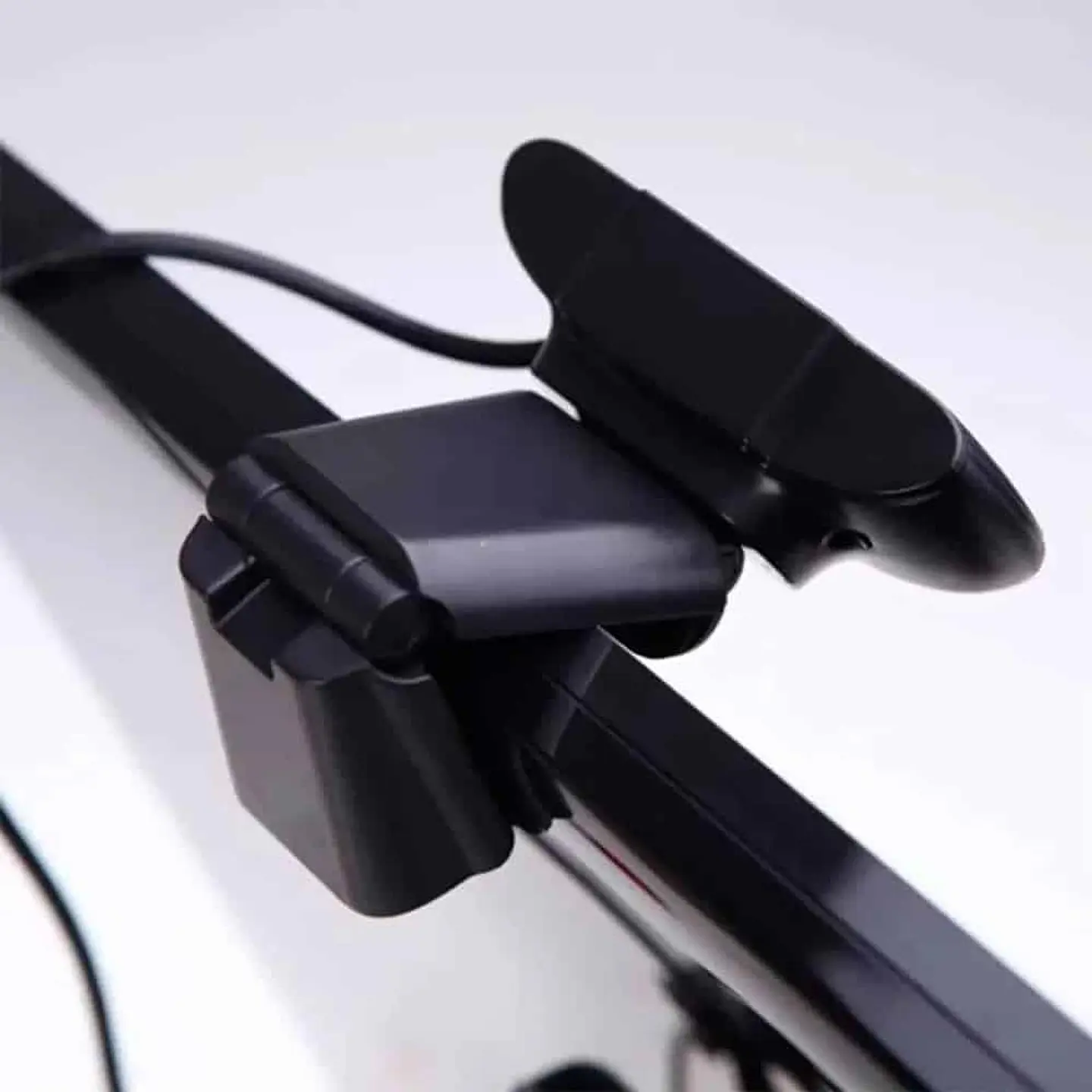 Webcam Cámara con micrófono y soporte para pantalla, conexión plug y USB - 07958 2