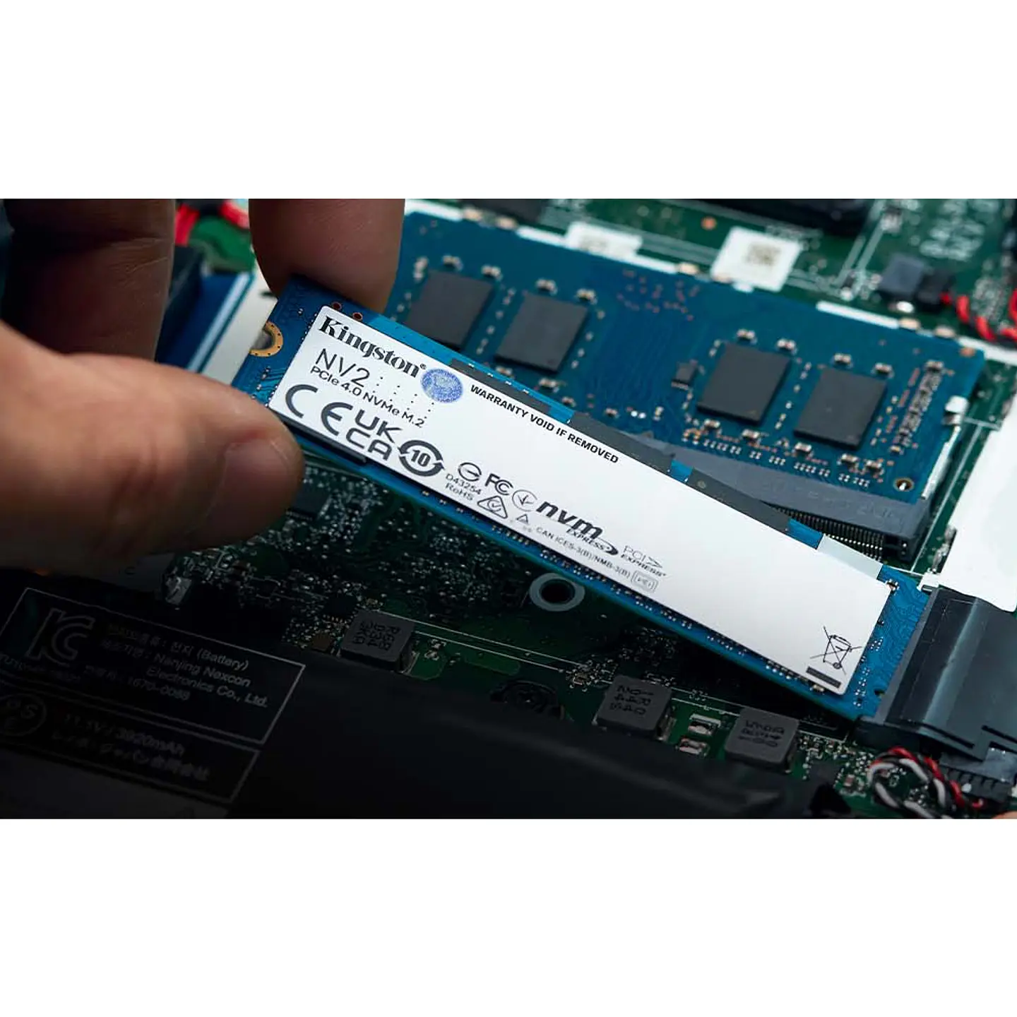 Disco de Estado Sólido Kingston NV2, 1TB NVMe, PCIe 4.0, Lectura 3500 MB/s Escri 4