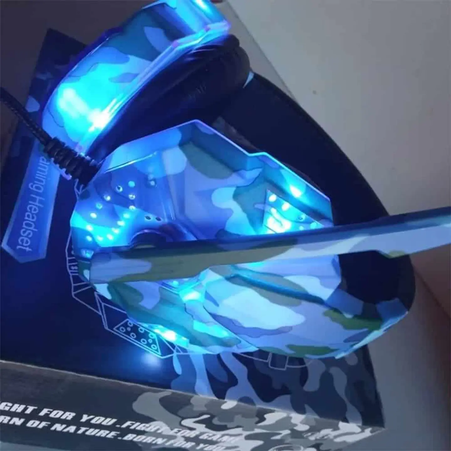 Audifono Gamer Soyto SY830 Camuflado con Luz LED 7