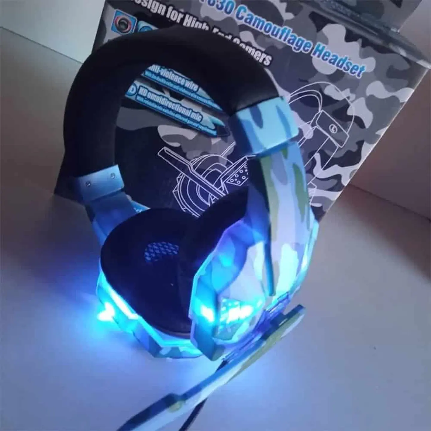 Audifono Gamer Soyto SY830 Camuflado con Luz LED 8
