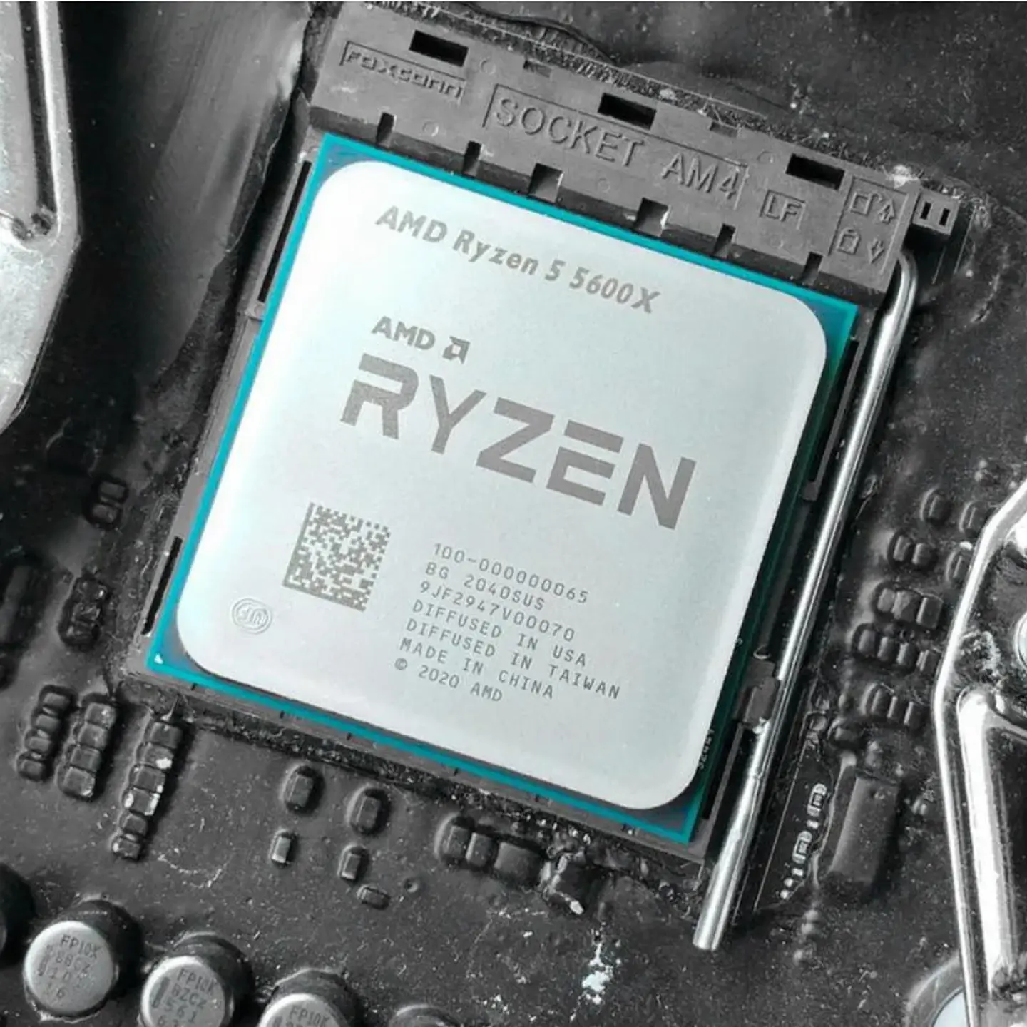 PC Gamer Halo Pro: Ryzen 5600X, SSD M.2, RAM 16GB, RXT 4060, Wifi 4
