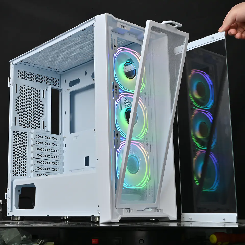 Gabinete Gamer Kronos White Ice 360° - E-ATX, Vidrio Templado, USB 3.0 5
