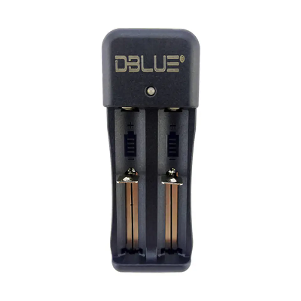 CARGADOR DOBLE DE BATERÍAS DBLUE: UNIVERSAL Y PORTÁTIL 3