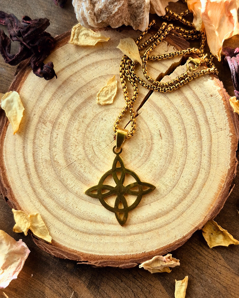 Colgante Nudo de Brujas Dorado 1