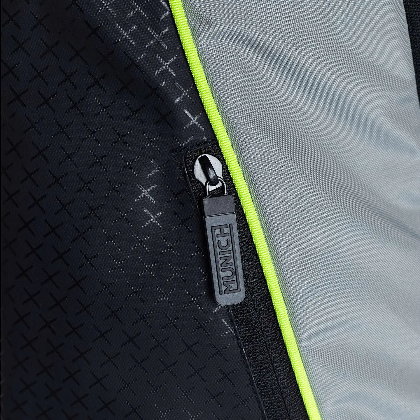 BOLSO MUNICH PADEL TRAINING BACK 56 4