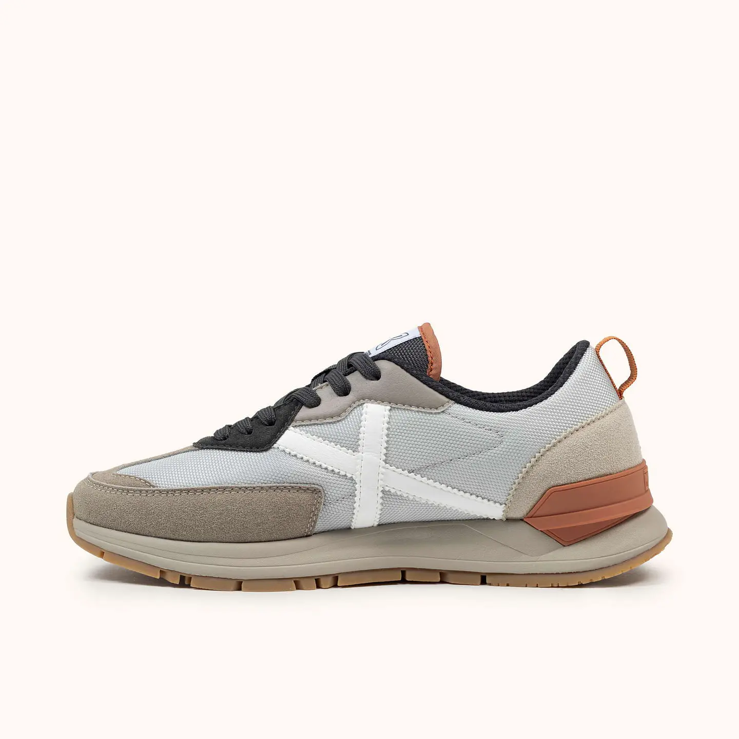 ZAPATILLA MUNICH VERSATILE 26 5