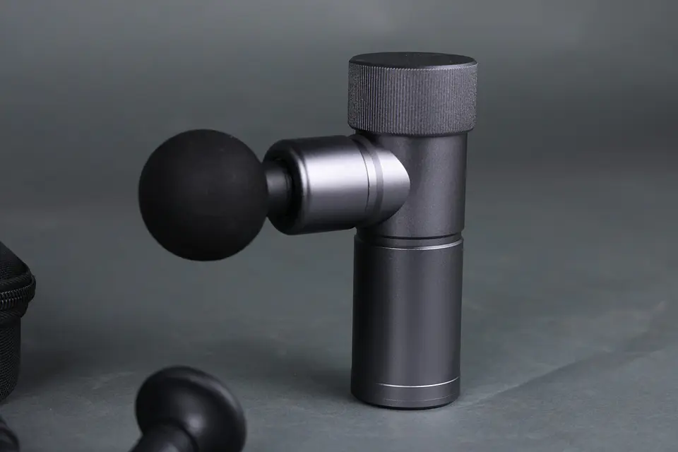 MASSAGE GUN 1