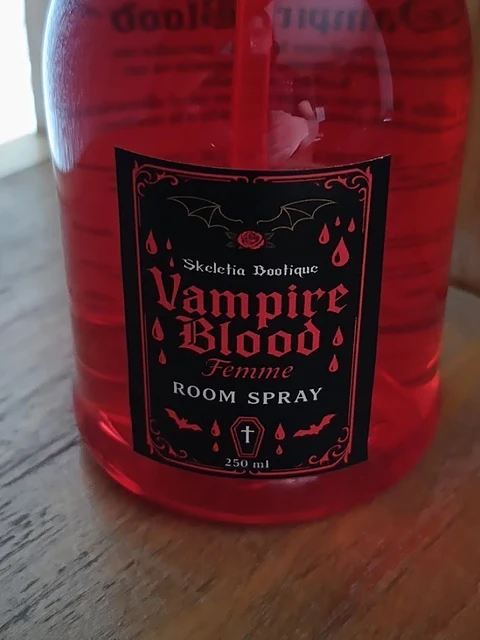 Vampire Blood Femme Room Spray