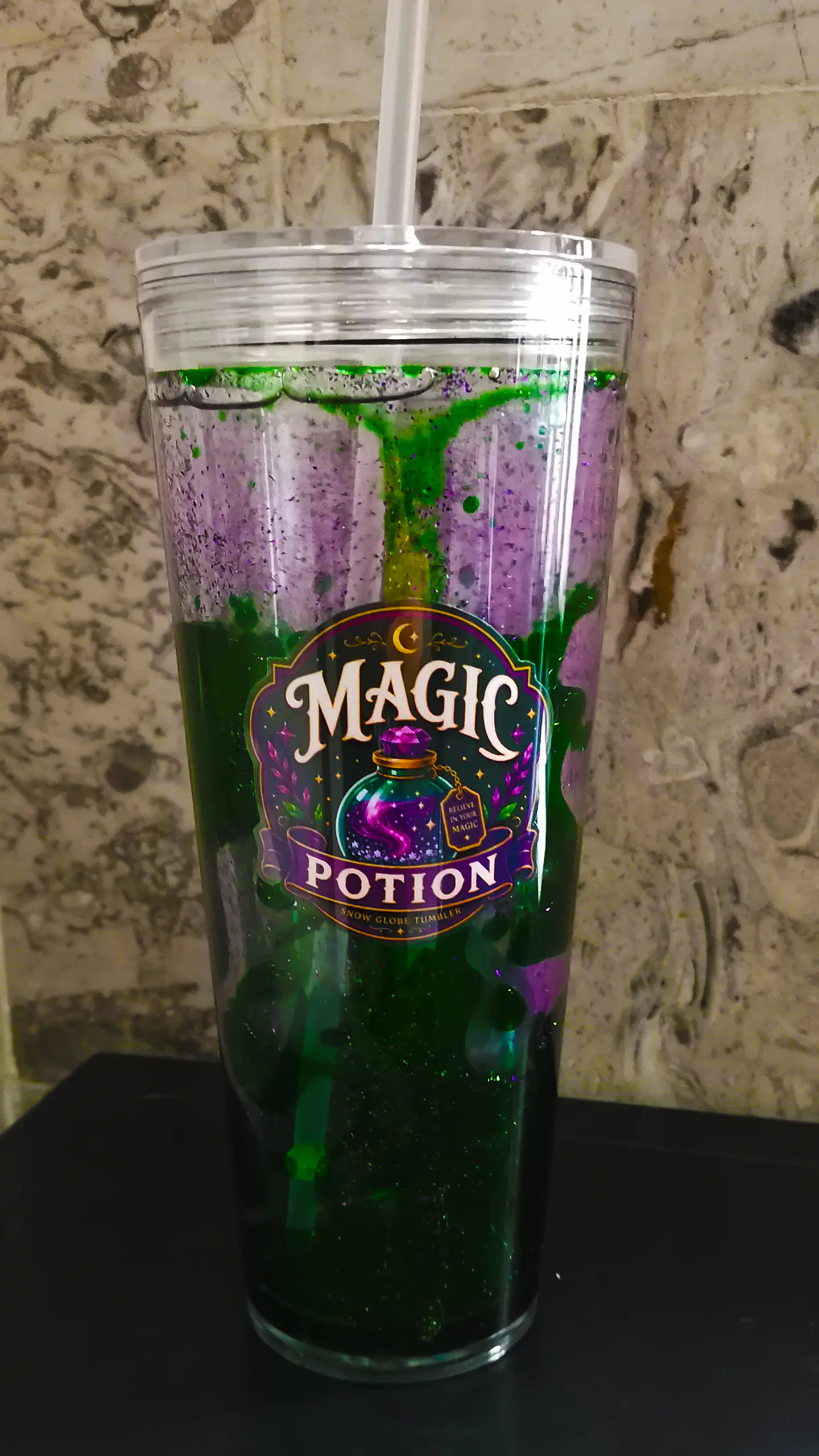Vaso Magic Potion Glitter Glow Snow Globe 3