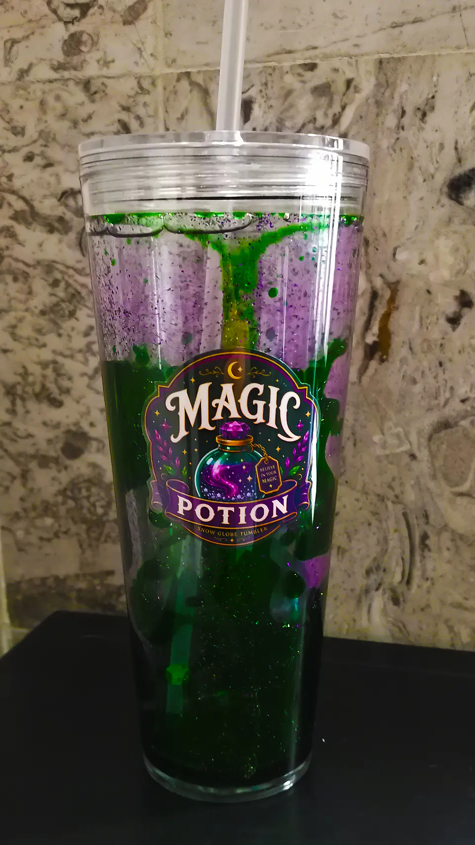 Vaso Magic Potion Glitter Glow Snow Globe 3