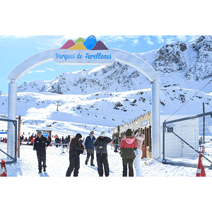 TOUR A LA NIEVE FARELLONES (Transporte + Ropa)