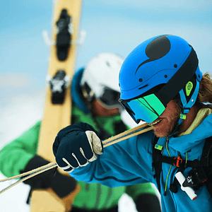 Transporte + Ropa + Equipo de Ski o Snowboard 
