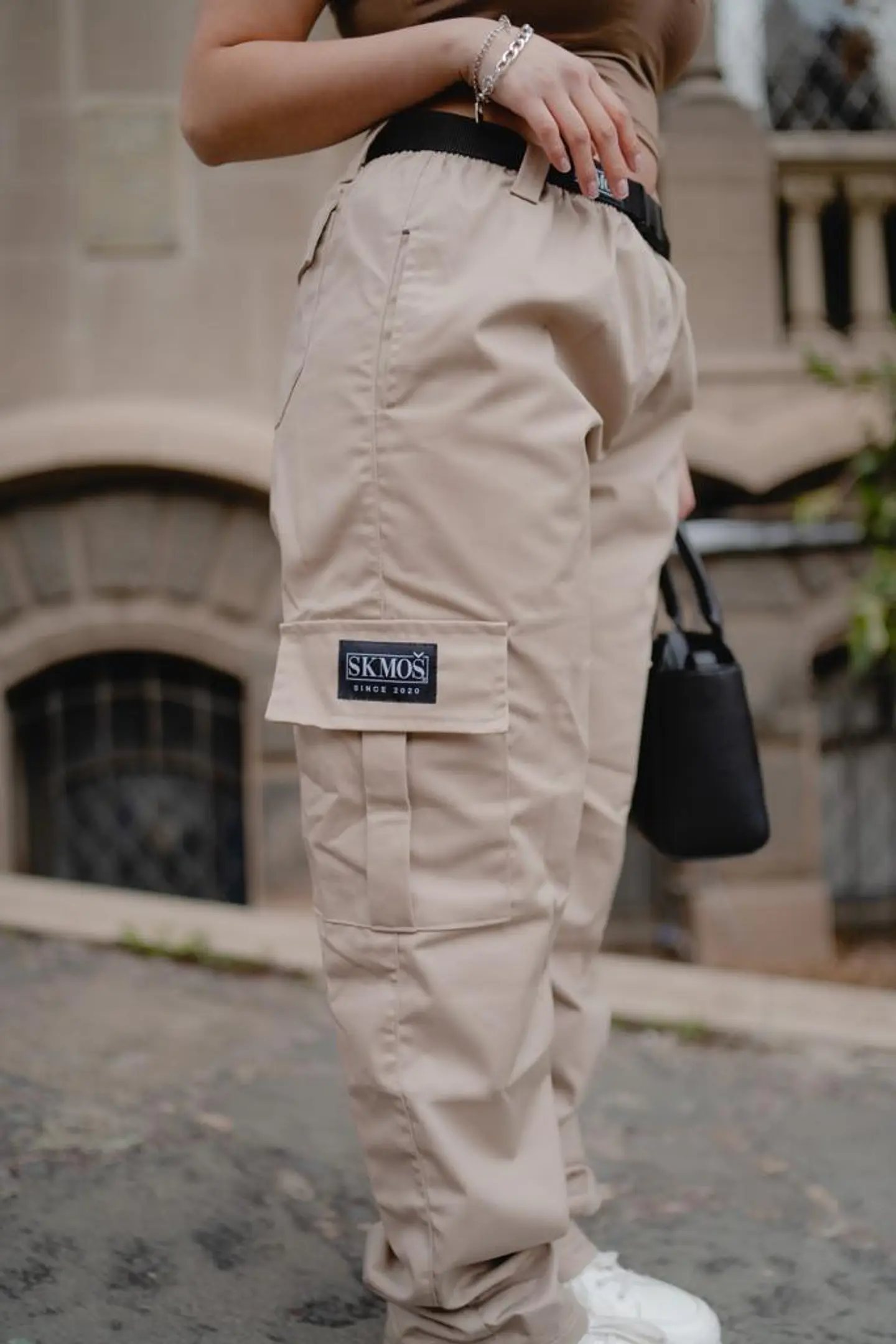 Beige classic cargo 2